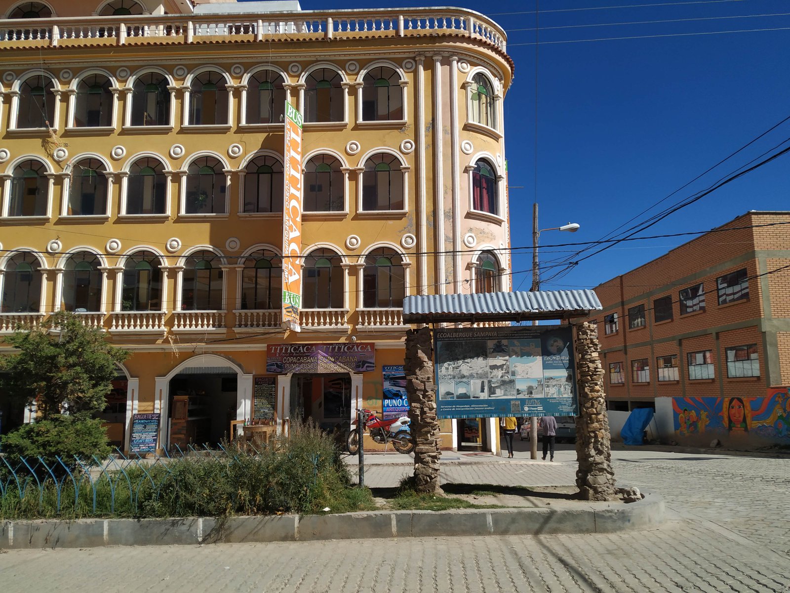 Titicaca Bus