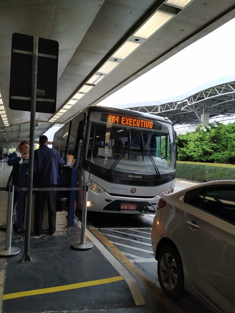 Como ir do Aeroporto de Curitiba ao Centro de ônibus