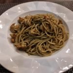 Spaghetti ao pesto com camarão!