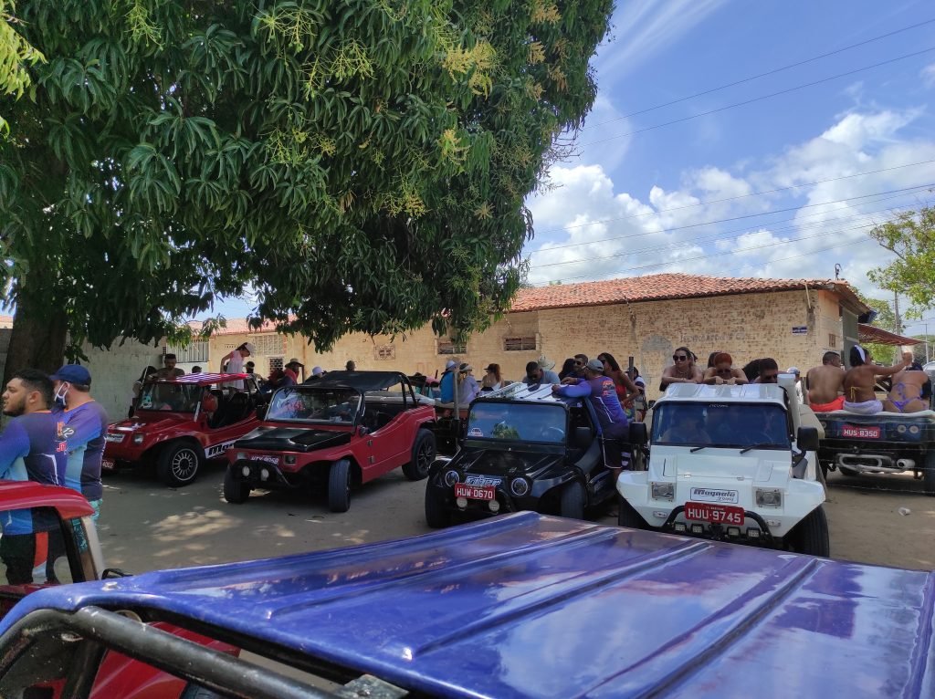 Ao chegarmos em Beberibe, a primeira parada e exclusivamente para pegarmos o Buggy e seguir viagem