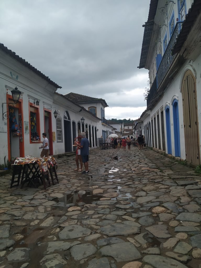 Paraty é uma daquelas cidades que merece um tour detalhado